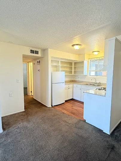 CATALINA VISTA APARTMENTS — Photo 78