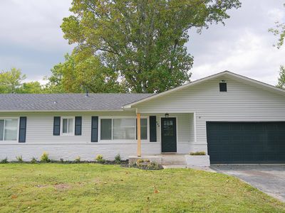 305 S 5th Street, Ozark, MO, 65721