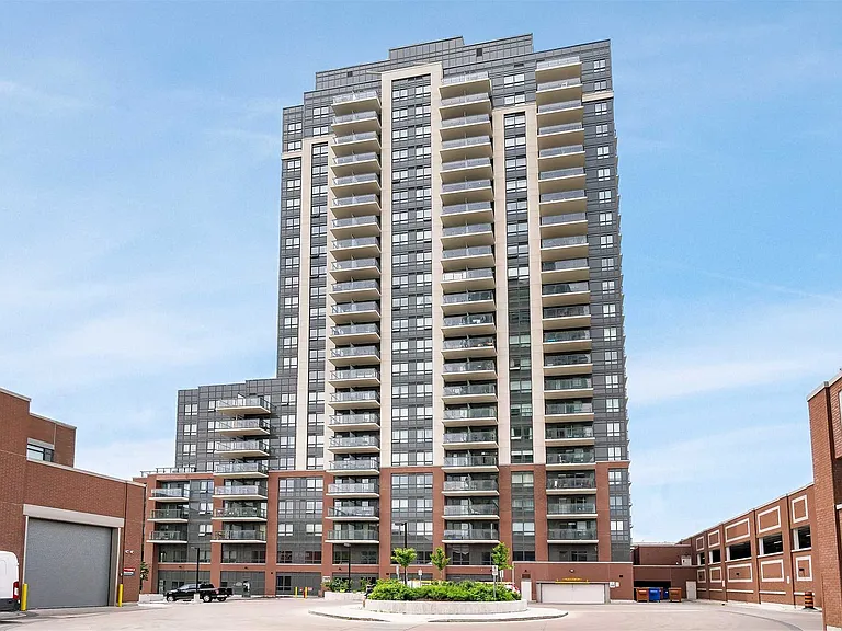 1420 Dupont St #615 — Photo 18