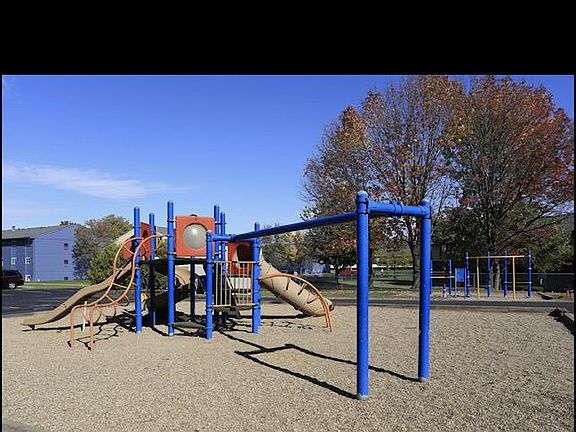 4th image of 4210 Americana Dr #303