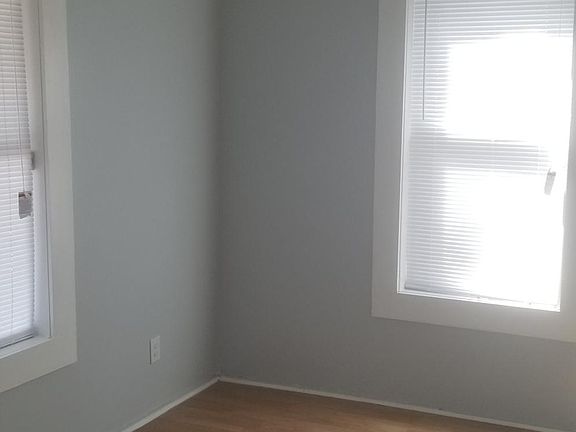 5th image of 2008 E Columbus Dr