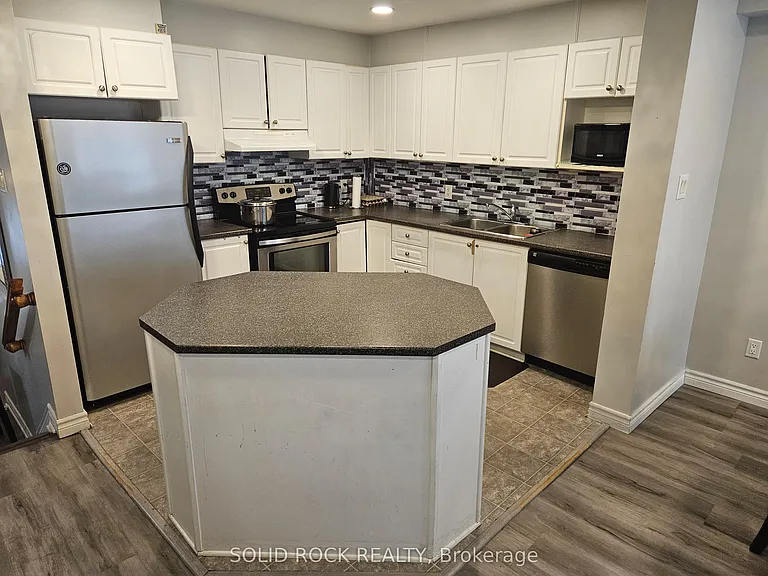 255 Catamount Ct — Photo 8