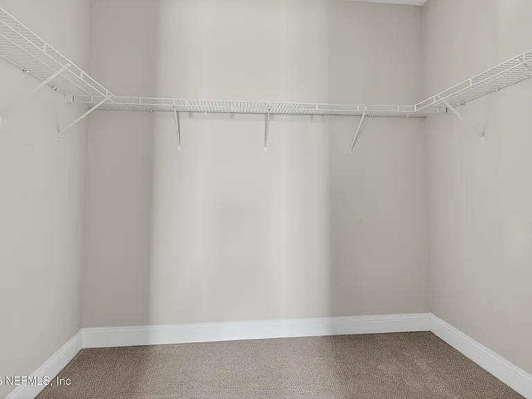 527 Marquesa Cir — Photo 25