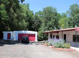 54 Old Santa Fe Rd, Ranchos De Taos, NM 87557
