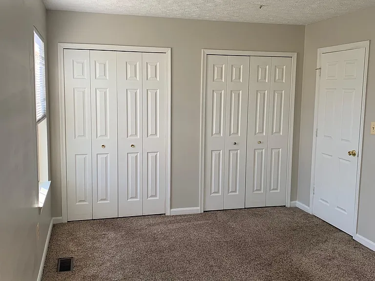 20146 Daniels Cir — Photo 15