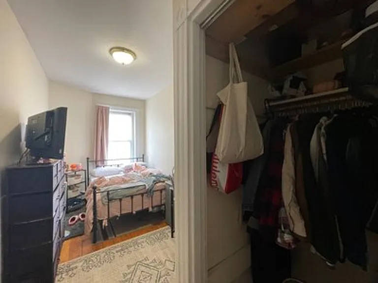 28 Quint Ave #21 — Photo 8