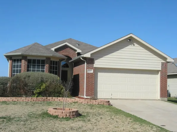 14013 Firebush Ln, Fort Worth, TX 76115