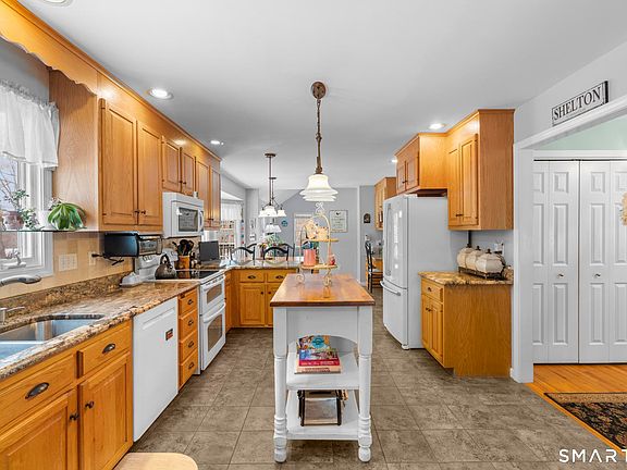 5th image of 14 Sterling Ridge