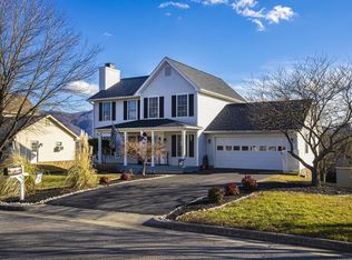 5021 Orchard Park Dr, Roanoke, VA 24019