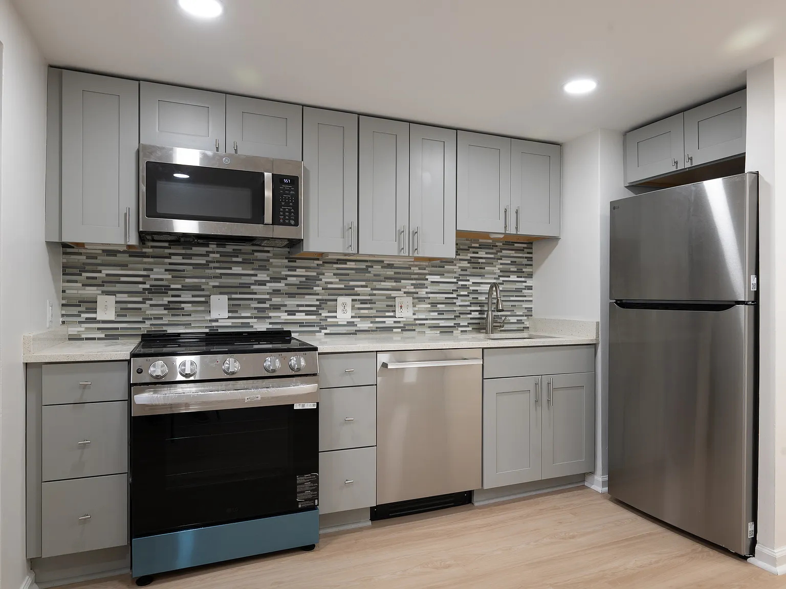 1 bed, 550 sqft, $2,190 — Photo 2