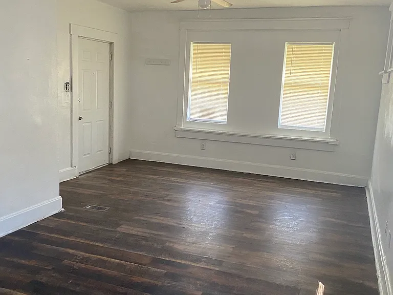 559 Alexander Pl — Photo 5