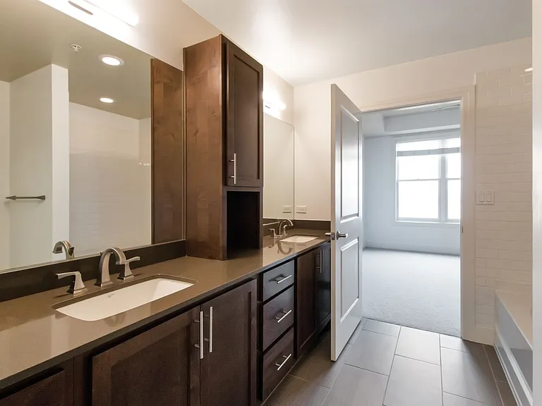 3401 Arapahoe Ave #410 — Photo 9