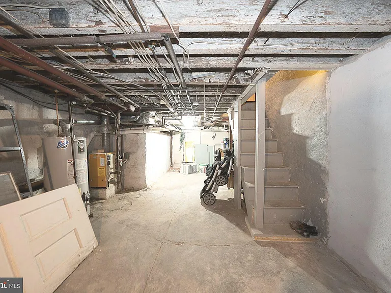 418 Harlan St — Photo 25