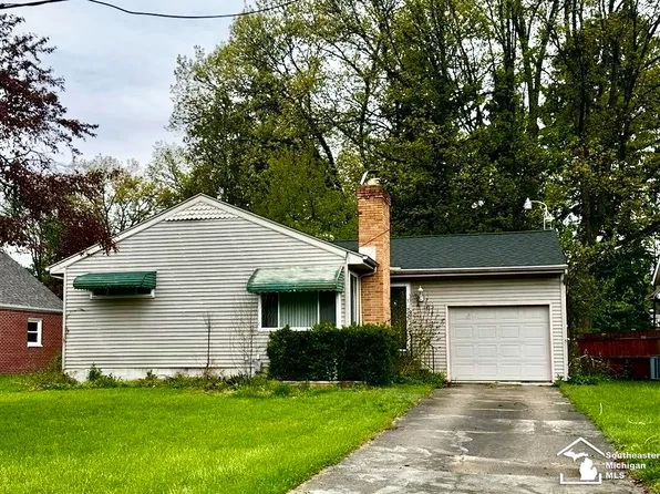 1112 S Park Dr, Temperance, MI 48182