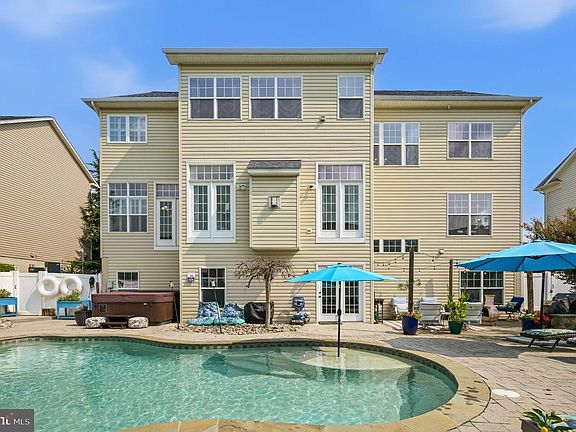 2nd image of 505 Cobbler Dr