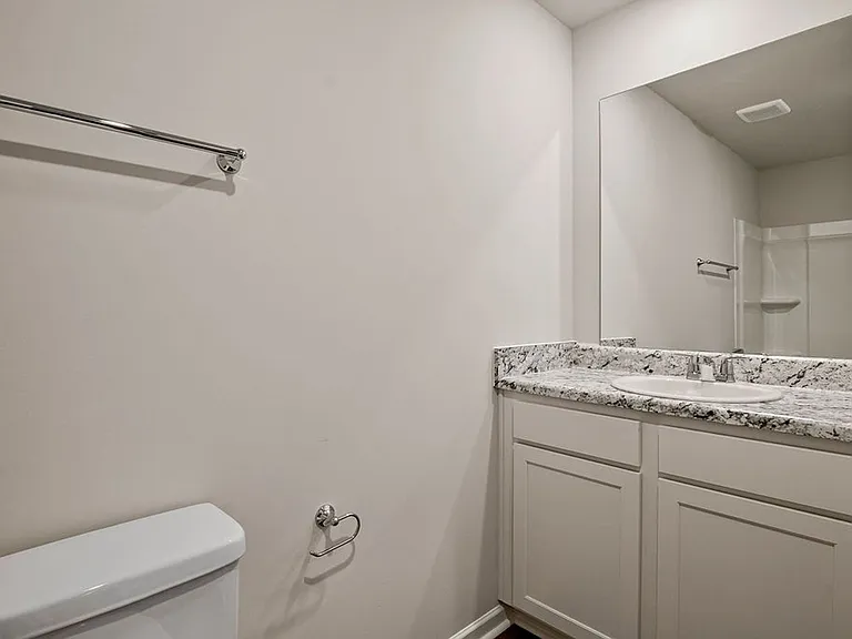 817 Ashford Dr — Photo 15
