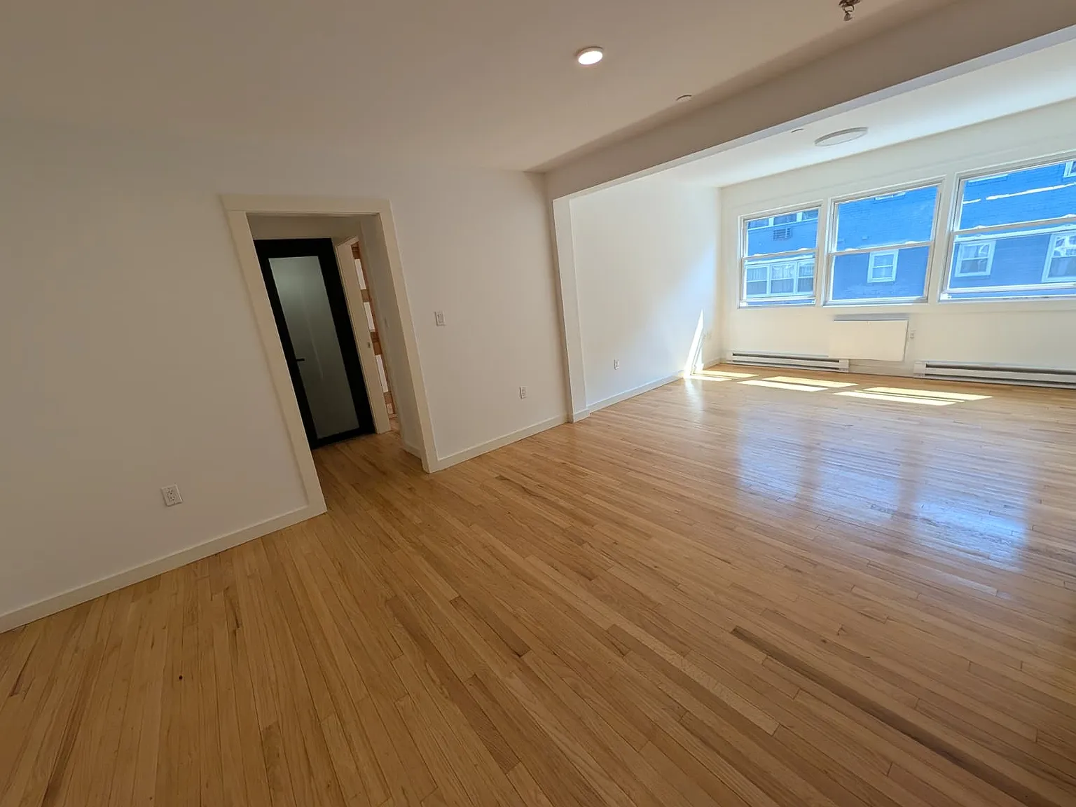 2 bed, $1,500 — Photo 3
