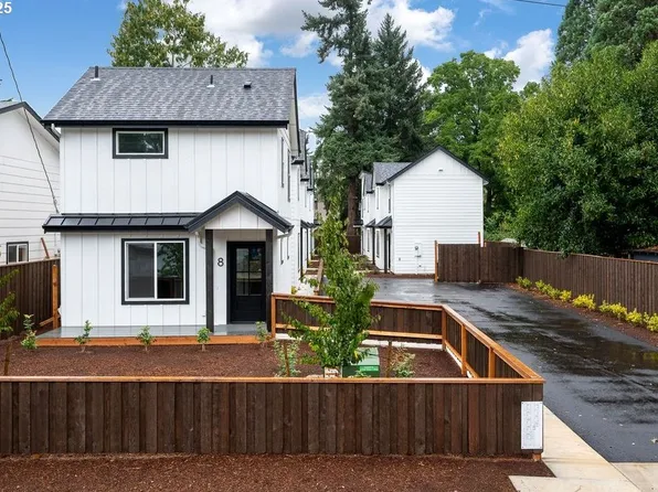4103 SE Olsen St #8, Milwaukie, OR 97222