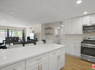 20243 Valerio St, Winnetka, CA 91306