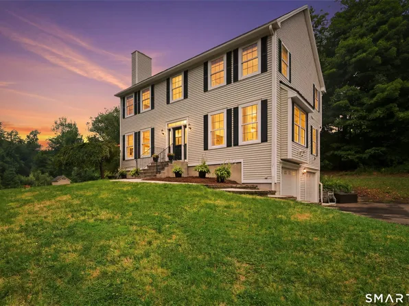 104 West Flat Hill Road, Southbury, CT 06488