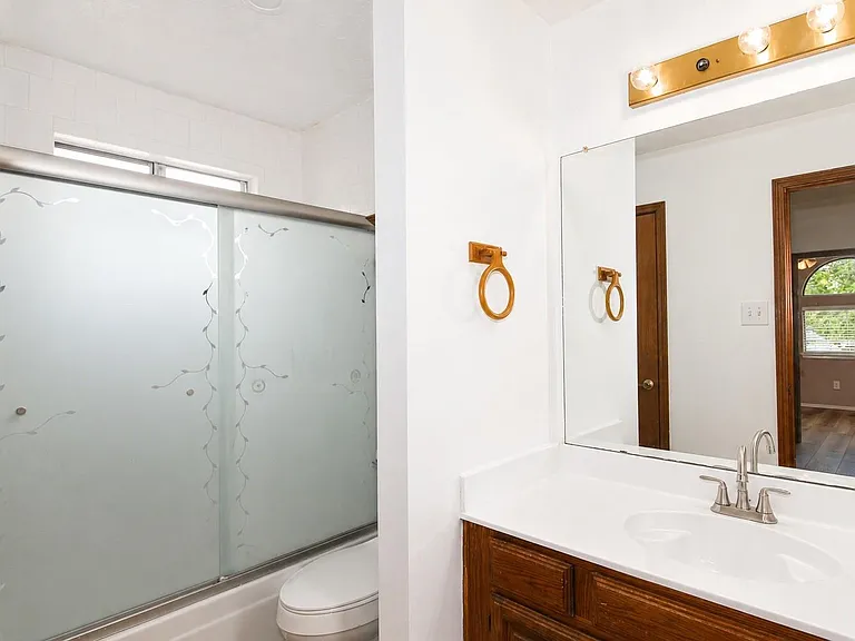 3515 Woodmere Ln — Photo 15