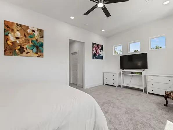 2215 Sheridan St, Dallas, TX 75235