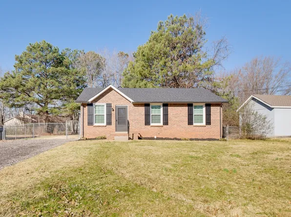 302 Buckeye Ln, Clarksville, TN 37042