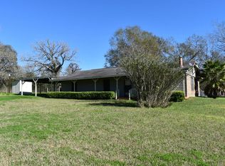 260 Burleson Rd, Bellville, TX 77418
