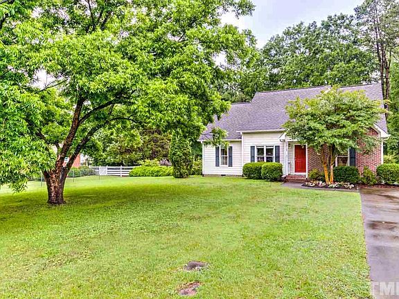 4th image of 2217 Conestoga Dr