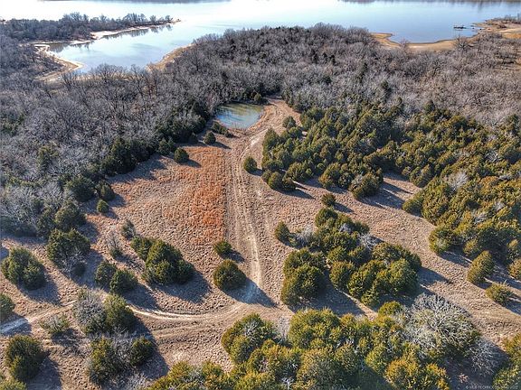 Image 2: North 17 Acres with pond