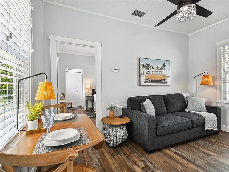602 1/2 Skinner Blvd — Photo 10
