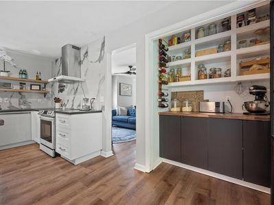 154 Riverview Ave, Smithfield, VA, 23430