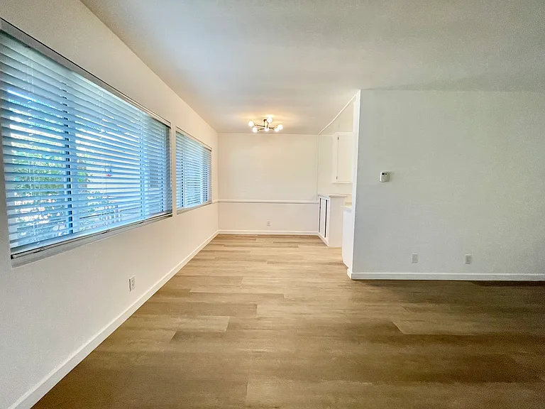 1311 N Fairfax Ave #18 — Photo 3