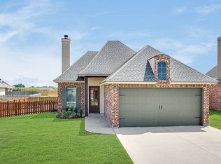 303 Timber Bark Rd, Lafayette, LA 70508