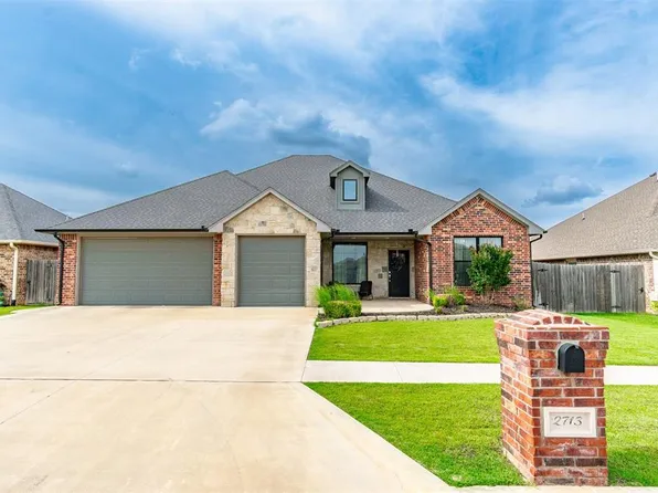2713 Falling Leaves Dr, Weatherford, OK 73096