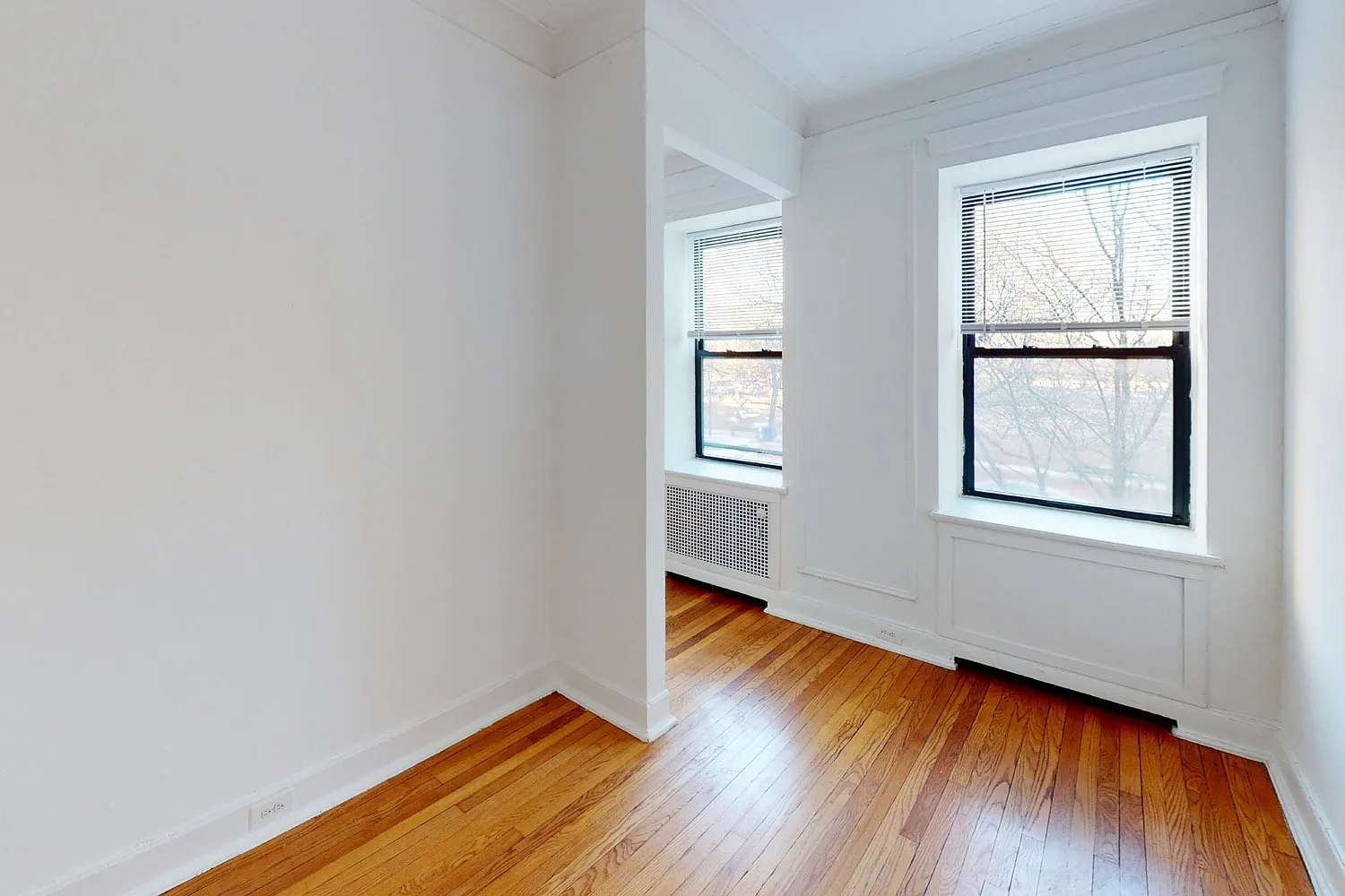 5120 S. Hyde Park Boulevard — Photo 4