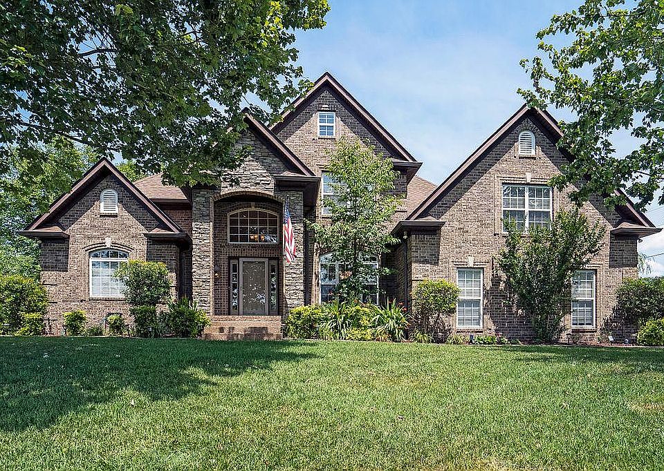 1st image of 2124 Parliament Dr