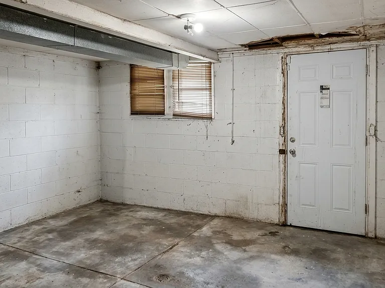 4521 Oakwood Ave — Photo 7