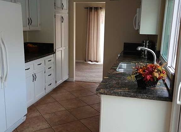 4th image of 14734 Penasquitos Dr