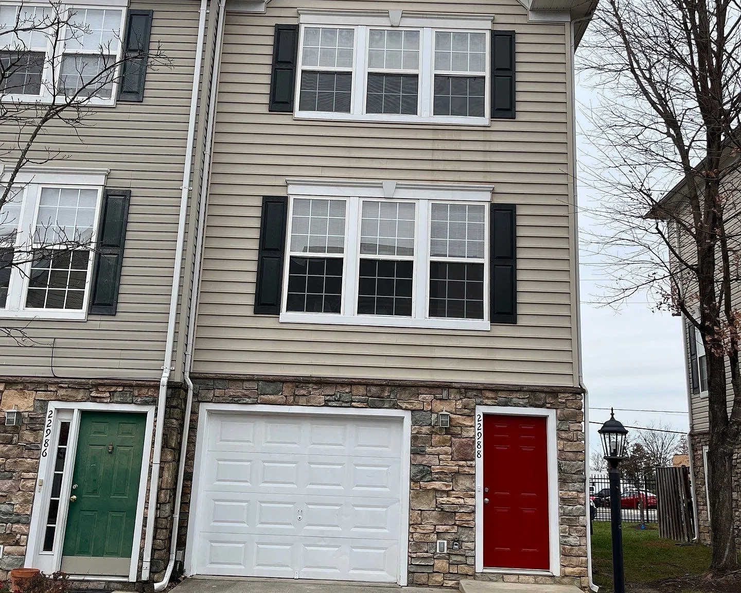 Welcome to Fontwell Square — Photo 1