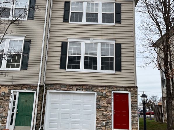 22988 Fontwell Sq