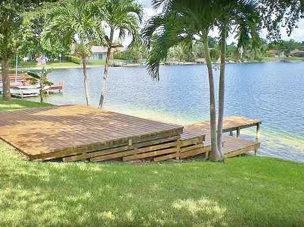 10205 SW 57th Ct, Cooper City, FL 33328