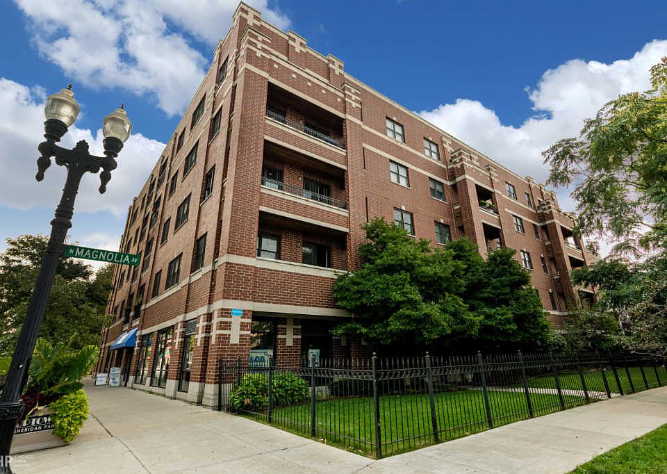 1st image of 4553 N Magnolia Ave APT 303