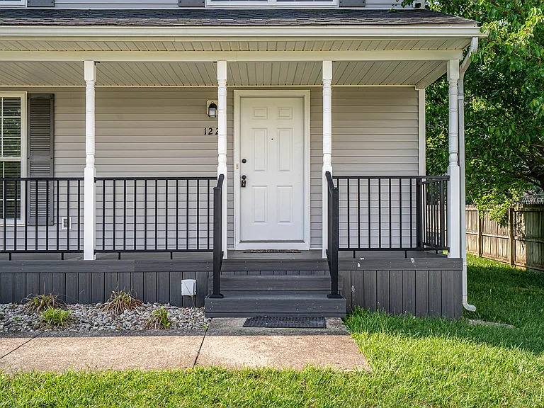 1220 Eastern St — Photo 14