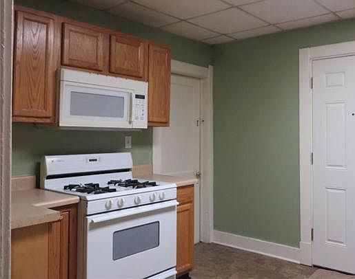 2nd image of 344 Sumner St