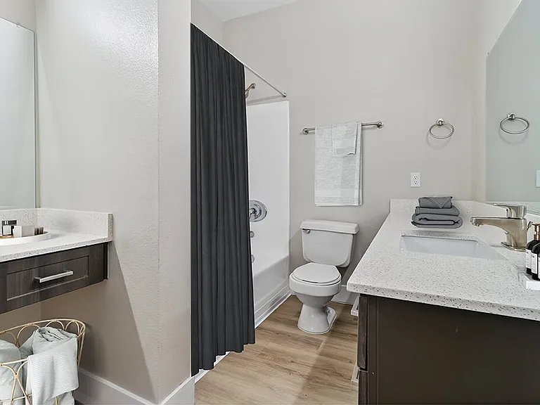 Marquessa Villas Apartments and Townhomes — Photo 8