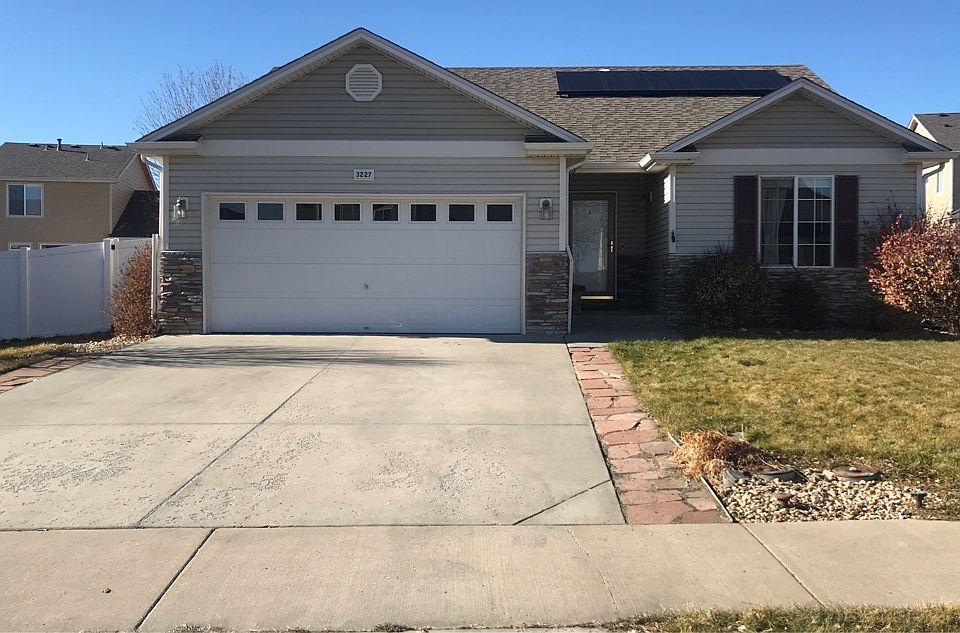 1st image of 3227 Borrossa St