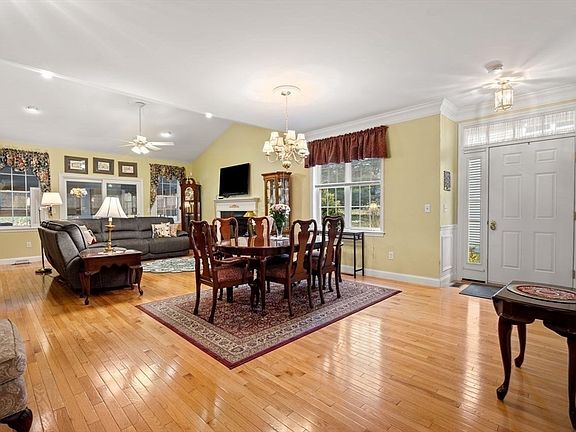 4th image of 3 Larkspur Cir #3