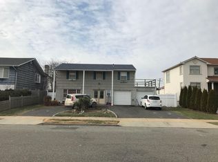 37 Blackheath Rd, Lido Beach, NY 11561