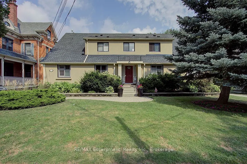 1 bed, $2,200 — Photo 1